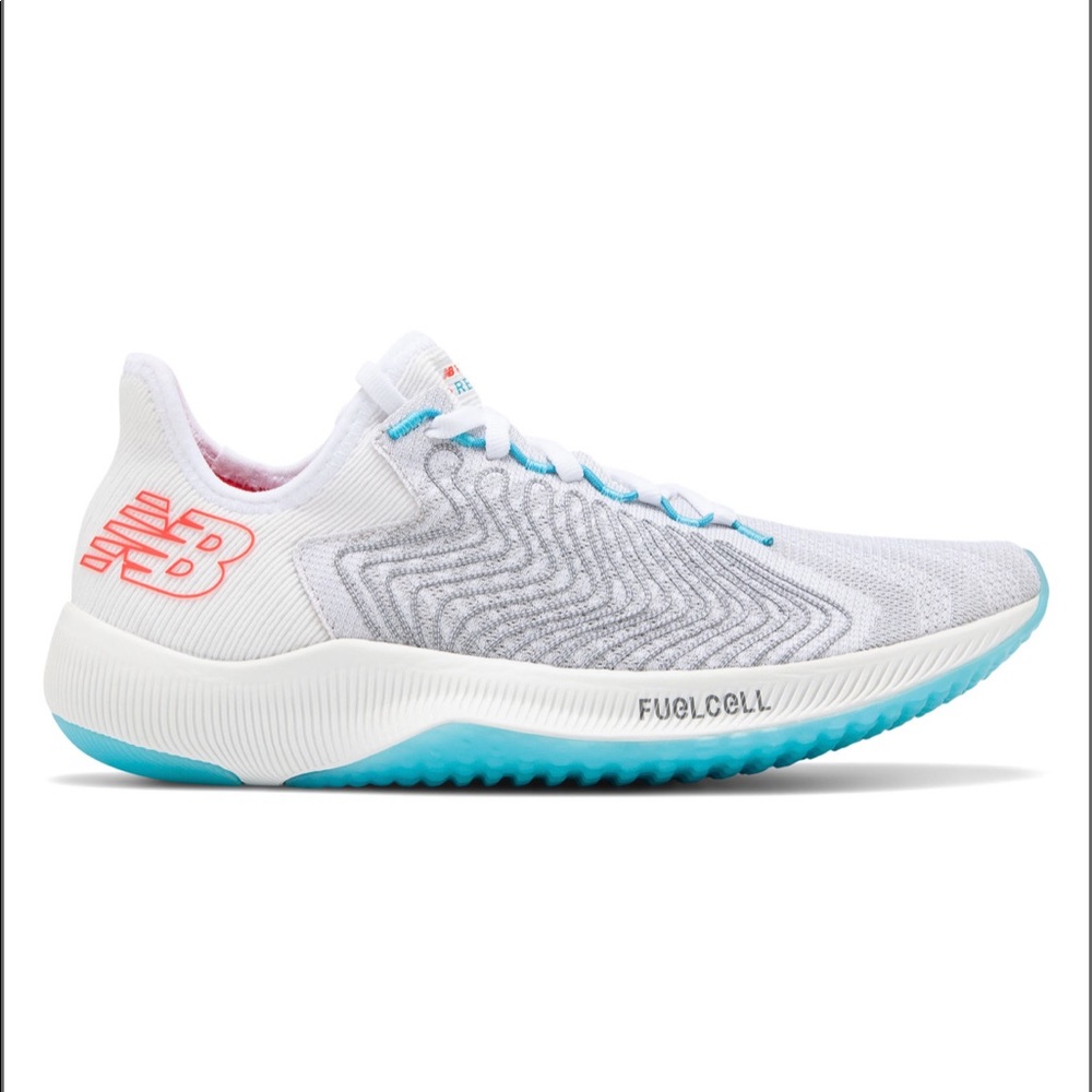 NEW New Balance Women’s FuelCell Rebel Size 11